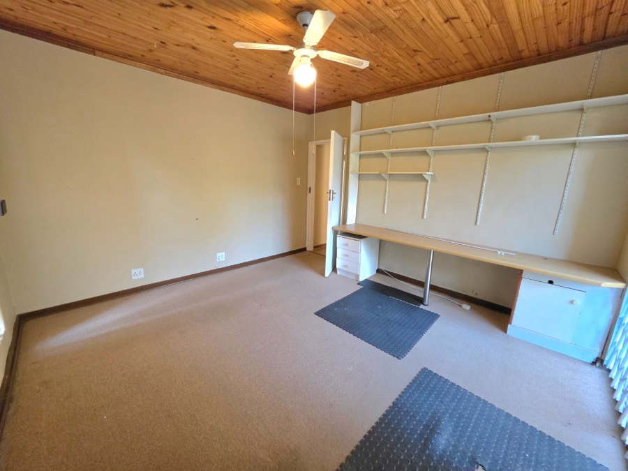 5 Bedroom Property for Sale in Panorama Free State